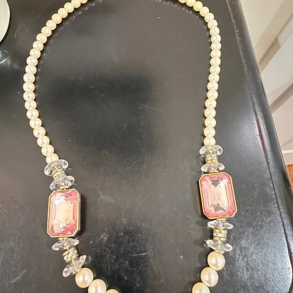 Vintage Pearl Necklace Pink Crystal Embellishments Rare - Picture 4 of 9